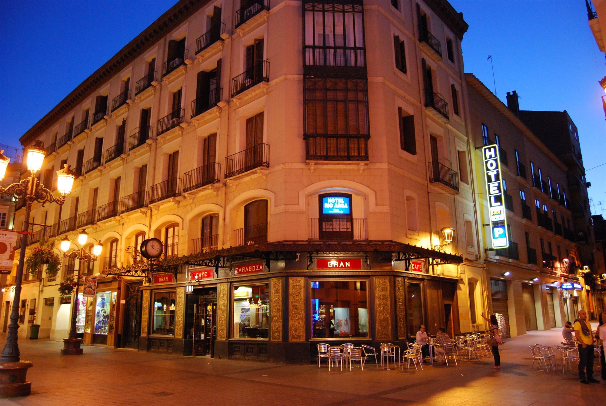 Hotel Rio Arga Zaragoza Kültér fotó